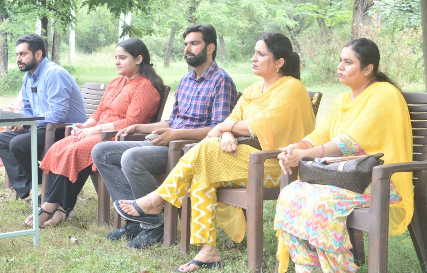विश्व पर्यटन दिवस पर वन चेतना पार्क में छात्रों को दी गई इको टूरिज्म की जानकारी